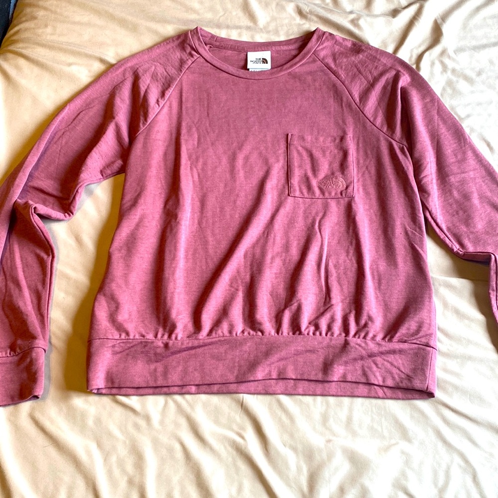 The North Face light weight mauve colored sweater with pocket size Medium